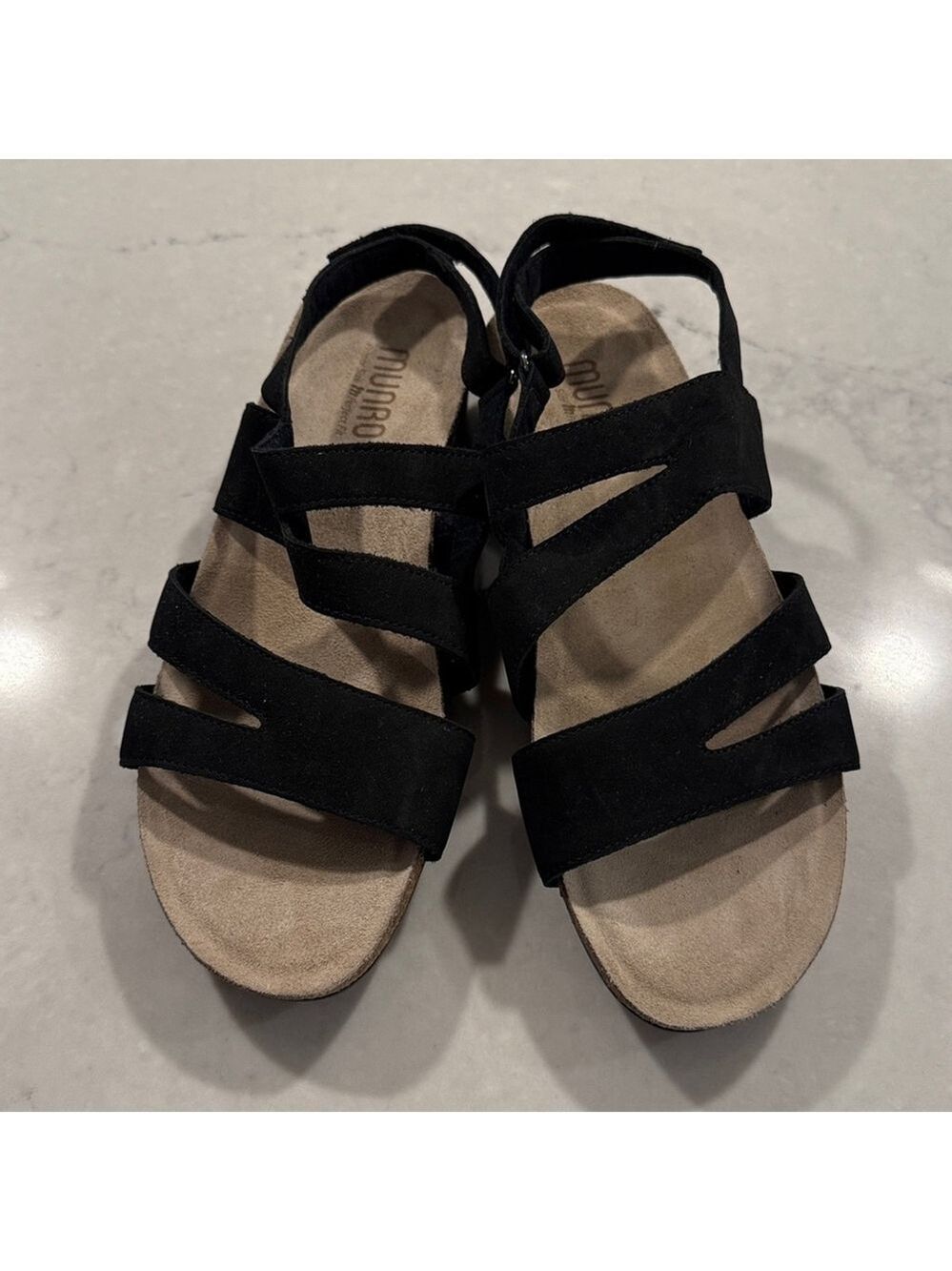 Munro Black Strappy Sandals Size 9